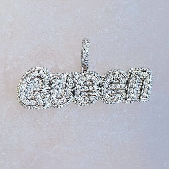 Hip Hop Iced Sexy Queen Pendant 925 Silver Rhodium Plated - Picture 2 of 6